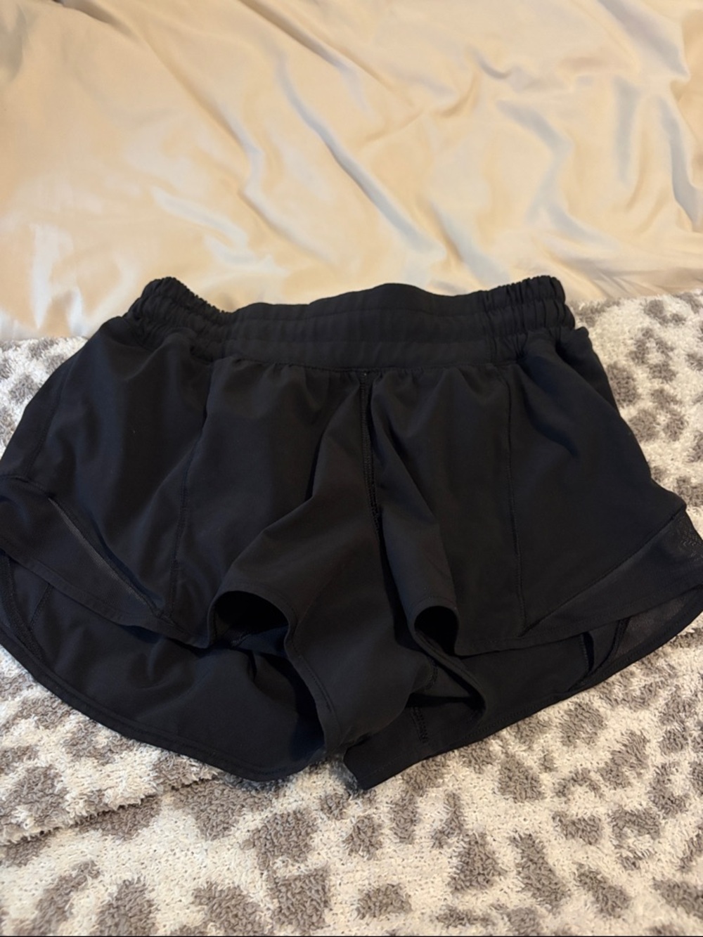 black lulu hottie hots size 2